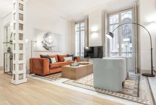 Contemporary loft in the historic city center by REMS photo 6