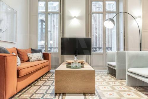 Contemporary loft in the historic city center by REMS photo 31