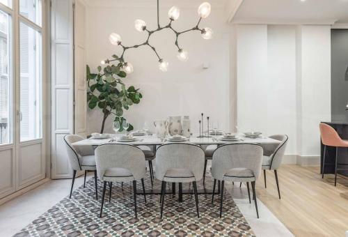 Contemporary loft in the historic city center by REMS photo 10
