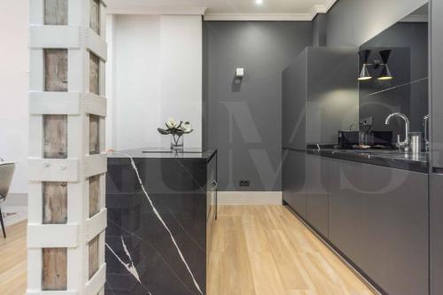 Contemporary loft in the historic city center by REMS photo 43