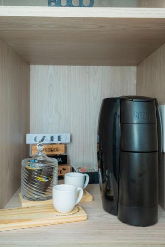 Kemudahan buat kopi dan teh di BOA VIAGEM - FLAT ROOFTOP ALTO PADRÃO