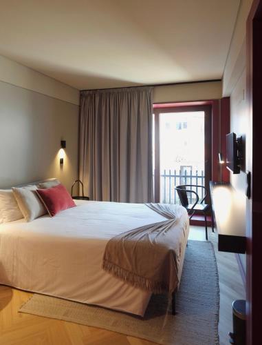 Oporto CoLiving Circunvalação 13228