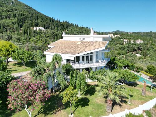 Mythos luxury apartments