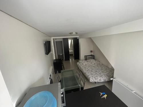 Photo de la galerie de l'établissement F2 situé entre Paris et EuroDisney proche de la ligne RER A à Bry-sur-Marne, à Bry-sur-Marne