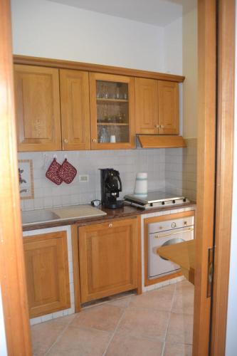Кухня или мини-кухня в La casa di Ada
