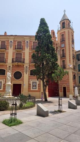 Holidays2Malaga Eduardo Ocon quiet&high Speed Wifi