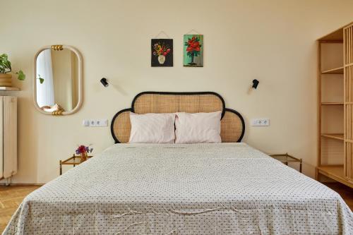 Un ou plusieurs lits dans un hébergement de l'établissement Asbóth 221 COZY CENTER APARTMENT