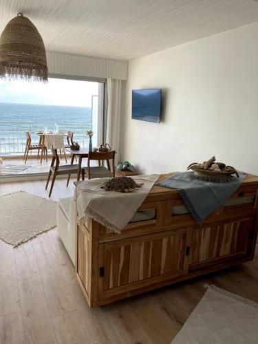 Ένα ή περισσότερα κρεβάτια σε δωμάτιο στο Appartement vue mer