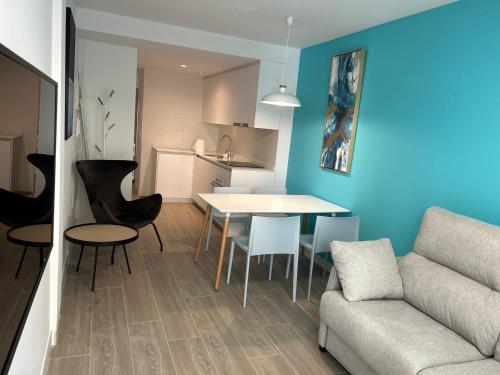 Apartamentos Bretón 17 Suite con terraza