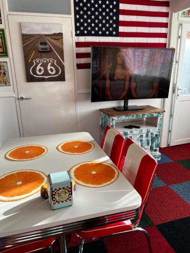 Gallery image of American Retro Chalet in Hemsby