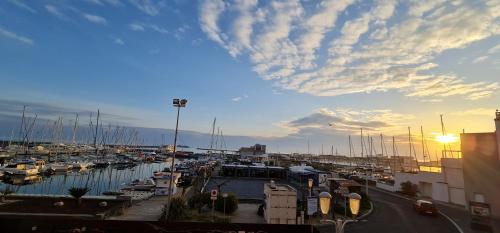 Résidence de standing la Pêcherie Spacieux T3 comme un cocon familial vue mer et sur l'avant port Sur le bout du bout de Cap d'Agde seule cap en Occitanie photo 39
