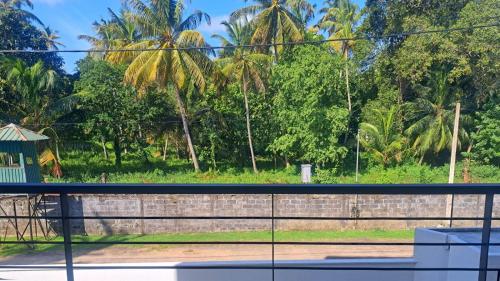 Silina Airport Residence & Transit Hotelにある庭