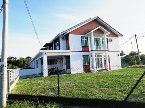 Galeriebild der Unterkunft YY Homestay Pasir Mas in Pasir Mas
