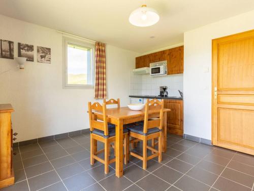 Appartement Germ, 2 pièces, 4 personnes - FR-1-695-34