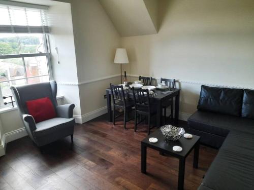 Khu vực ghế ngồi tại Kirkcudbright Holiday Apartments - Apartment F