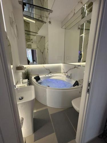 Salt INN Apartments No 2 - jacuzzi