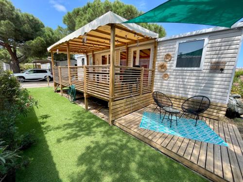 Mobil-home tout beau tout neuf, camping 4*, plage à pied !