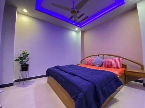 Llit o llits en una habitació de OWN IT - 2 Bedroom Apartment