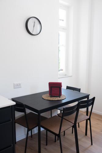 Φωτογραφία από το άλμπουμ του PORT CITY HAIFA - Authentic German Colony Apartments στη Χάιφα
