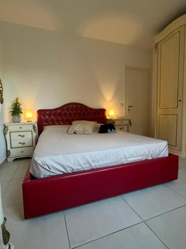 A bed or beds in a room at - AnnaMaria - intero appartamento vistamare -