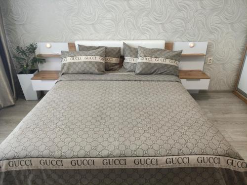 Zlata De Luxe房間的床