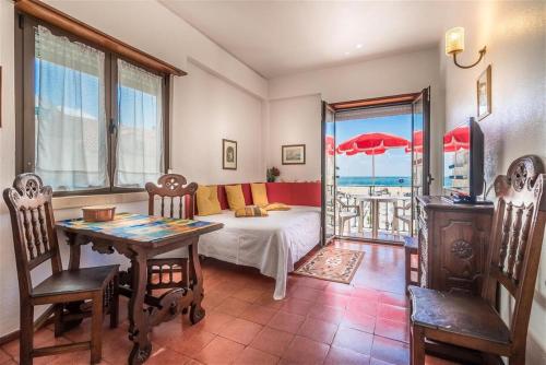 Postel nebo postele na pokoji v ubytování Solar dos Carvalhos - Apartamentos de Turismo