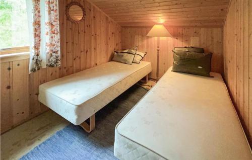 Postel nebo postele na pokoji v ubytování Cozy Home In Hellandsjen With Kitchen