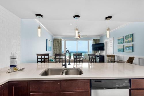 Boardwalk 209 photo 22