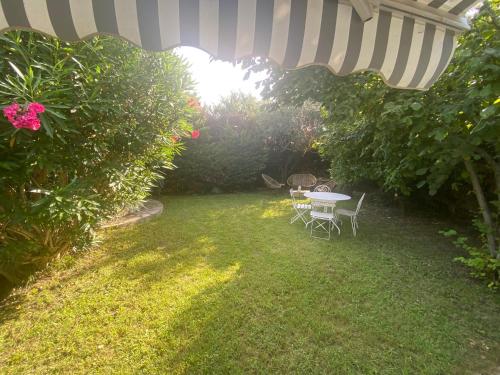 Foto "A Deux Pas de la Montagnette", mazet provencal 4 personnes 1