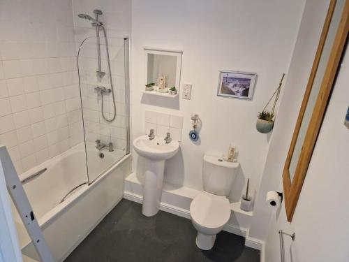 Koupelna v ubytování Apartment Near Norwich City
