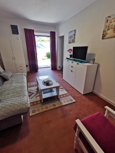Fotografie z fotogalerie ubytování Trinity Apartment Seafront v destinaci Kotor