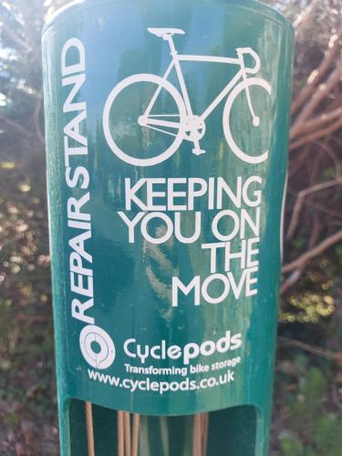 a sign that says keeping you on the move at The Blue Bell in Midhurst