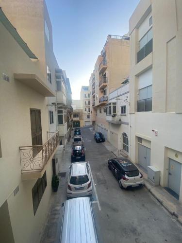 Sliema Centrally Located Apt
