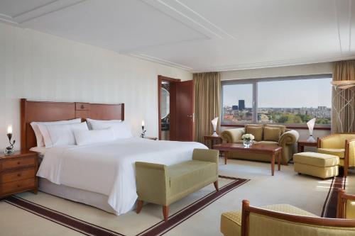 Posteľ alebo postele v izbe v ubytovaní The Westin Zagreb