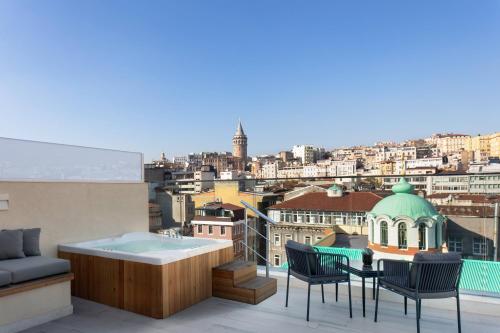 Nespecifikovaný výhled na destinaci Istanbul nebo výhled na město při pohledu z hotelu