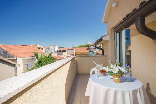 Apartment and Rooms Mrkovic – Photos 2
