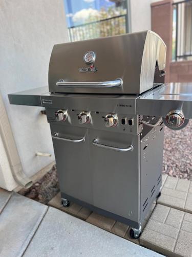a grill sitting on top of a table at Discover Zion Mountain, Private Hot Tub-3 Bedroom in Hurricane