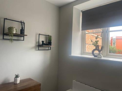 Φωτογραφία από το άλμπουμ του Fern House - by Shortstays4u A Modern 2 bedroom Townhouse with free parking in the town centre! σε Kings Lynn