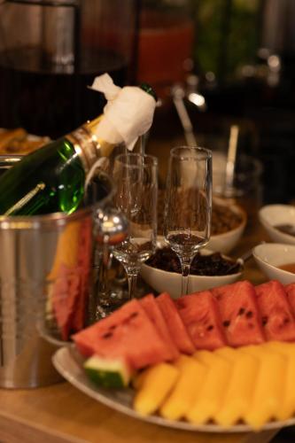 Comida en o cerca de este hotel