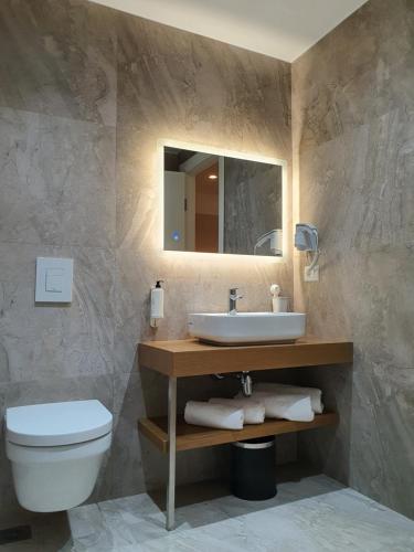 Gambar di galeri bagi LOOKOUT Apartments 2 di Sarandë