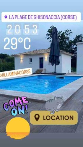 une publicité pour une villa avec piscine dans l'établissement Villa mina, à Ghisonaccia