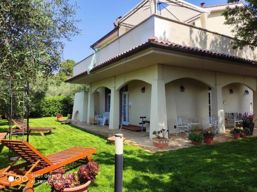 Imagen de la galería de Appartamenti in Villa, en Castiglione della Pescaia