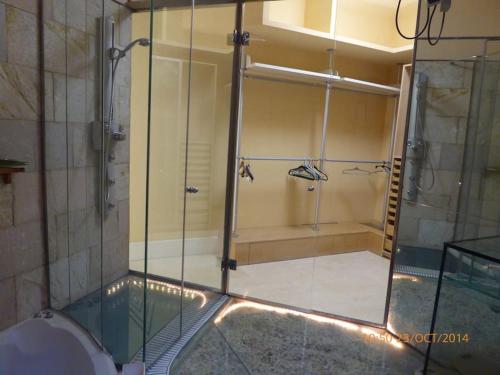 Gallery image of Madrid city modern apartment in villa, free WIFI in Arroyomolinos