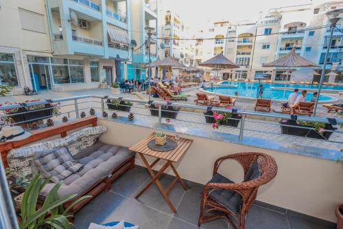 Costal Charm Apartment