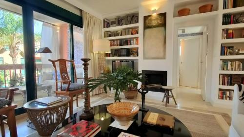 Chambao Suite Marbella Cabopino Beach