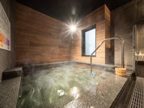 Gambar di galeri bagi Super Hotel Premier Namba Shinsaibashi Natural Hot Spring di Osaka