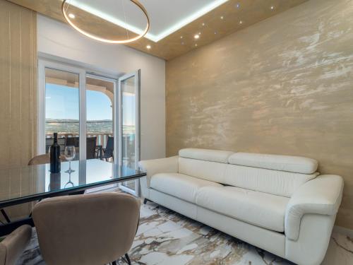 Posezení v ubytování Apartment Mornar-3 by Interhome