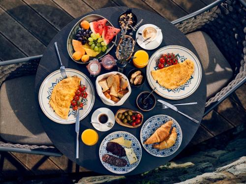 Đồ ăn tại/gần khách sạn căn hộ