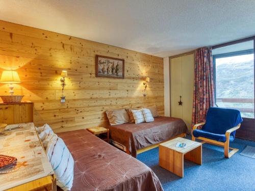 Apartment Chanteneige 505 by Interhome
