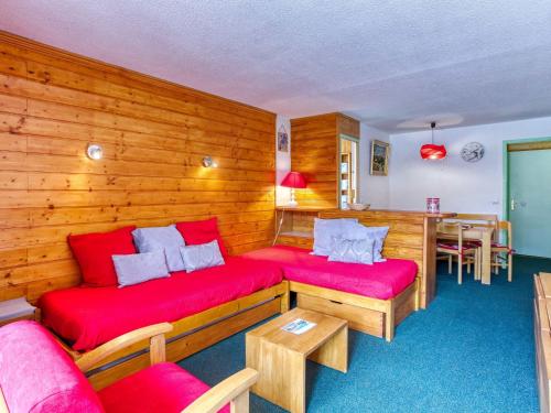 Apartment Chanteneige 201 by Interhome
